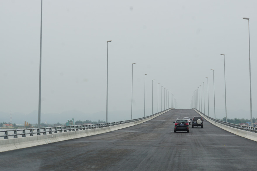 Điểm vượt biển có cao độ lớn nhất dự án Tân Vũ - Lạch Huyện. Tác giả Sỹ Lực.