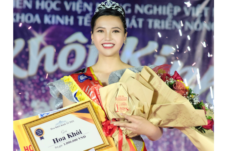 Tân Hoa khôi kinh tế 2021 – Vẻ đẹp đến từ sự tự tin