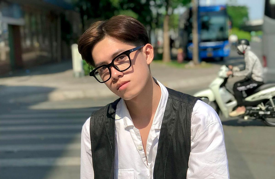 Vượt qua quá khứ buồn tủi để trở thành người mẫu đầy lạc quan Hoàng Giang