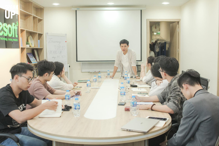 Nhìn lại hành trình Speak Up 2021 trước thềm Chung kết