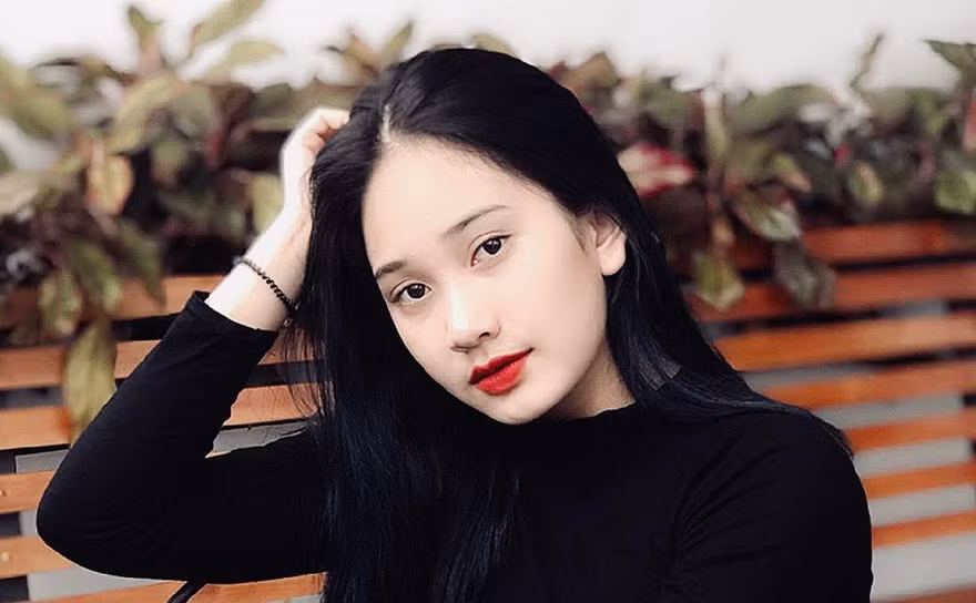Cheerleader Yên Bái gây thương nhớ với vẻ đẹp năng động, cá tính