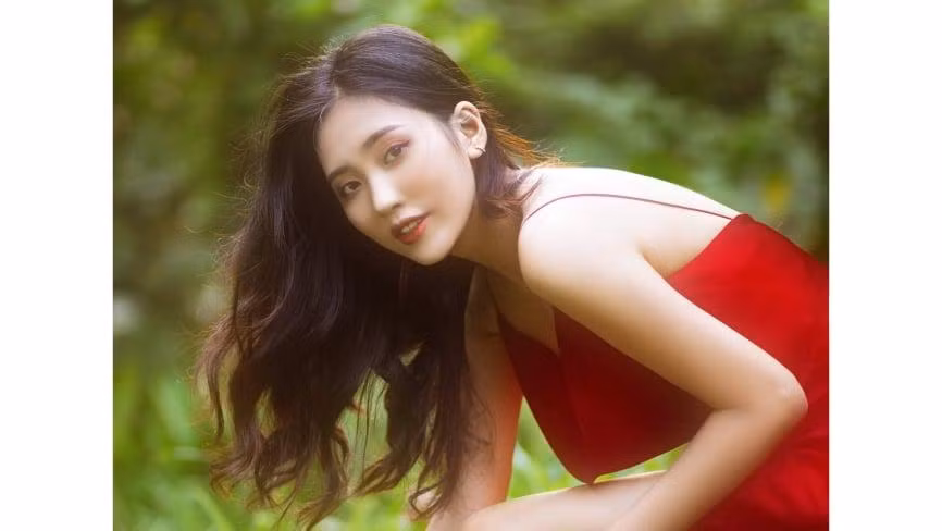 Nữ sinh quê Bắc Ninh học Bưu chính Viễn thông yêu thích nghệ thuật