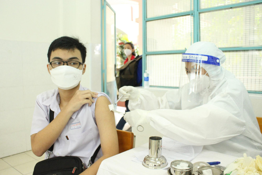 Còn 18% trẻ em tại TPHCM chưa chích vắc xin ngừa COVID-19