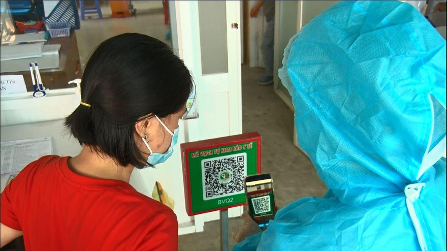 CLIP TP.HCM ‘tách đôi’ bệnh viện chặn dịch COVID-19