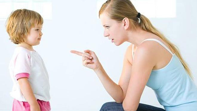 Ba mẹ nghiêm khắc, con dễ béo phì