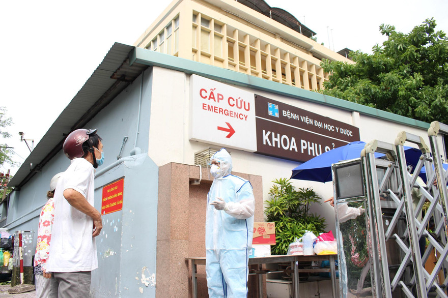 Những ai được phép ra đường trong thời gian TPHCM thực hiện Chỉ thị 16+?