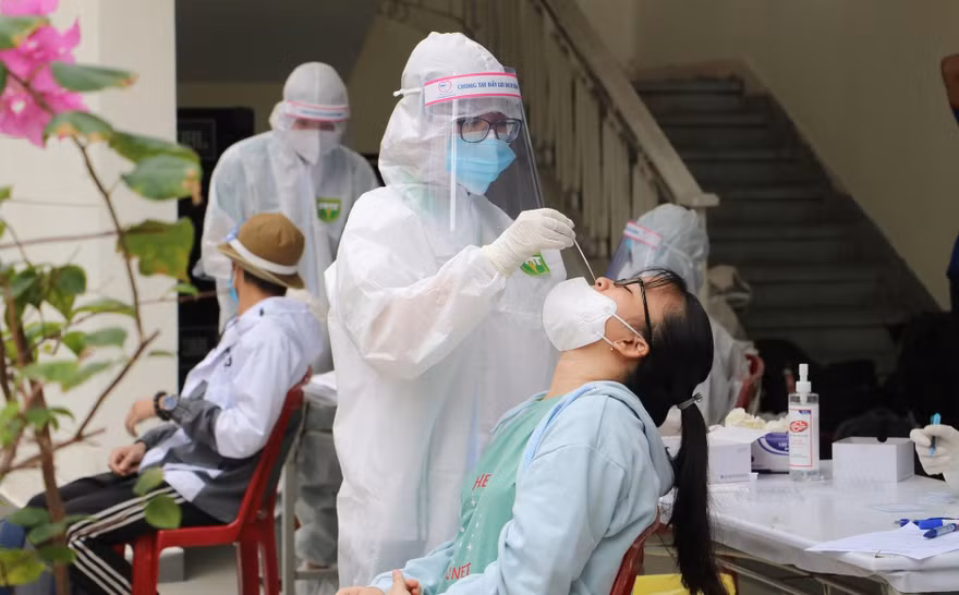 Ngày thi cuối có thêm nhiều trường hợp là F0, F1