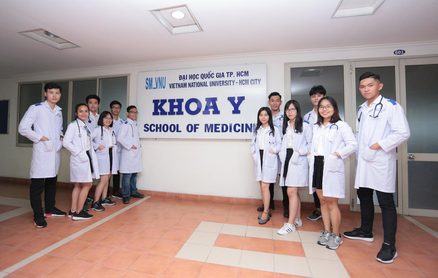 Ba tỉnh đặt hàng Khoa Y (ĐHQG TP. HCM) đào tạo nhân lực 