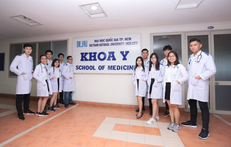 Ba tỉnh đặt hàng Khoa Y (ĐHQG TP. HCM) đào tạo nhân lực 