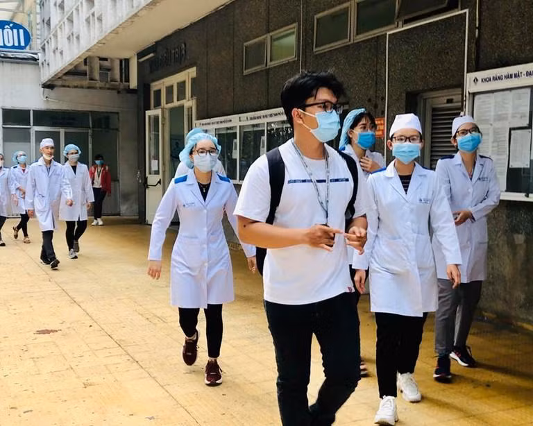 Công bố danh sách 13 thí sinh tuyển thẳng vào trường ĐH Y Dược TP. HCM