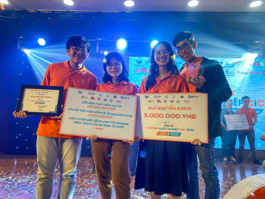 4 sinh viên tạo phòng xếp hàng ảo cho bệnh nhân phòng tránh COVID-19