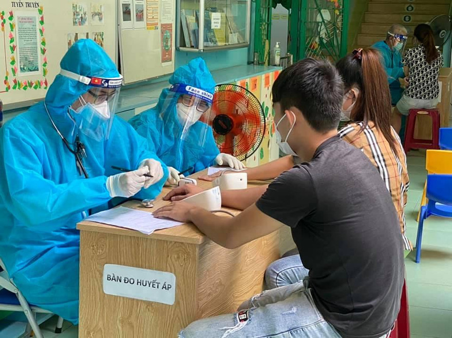 Sinh viên Khoa Y (ĐHQG TP. HCM) được hỗ trợ 1 triệu đồng/người 