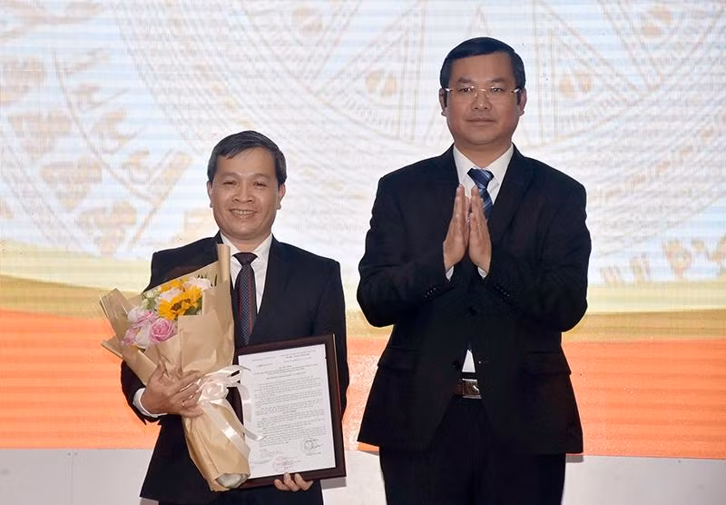 Xem xét trách nhiệm của Chủ tịch HĐ trường ĐH Sư phạm Kỹ thuật TP. HCM