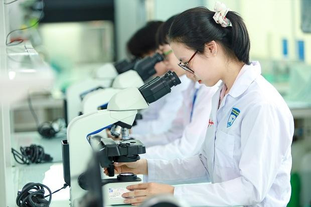 Trường ĐH Công nghệ TP. HCM công bố điểm trúng tuyển ĐGNL và nhận hồ sơ xét tuyển học bạ