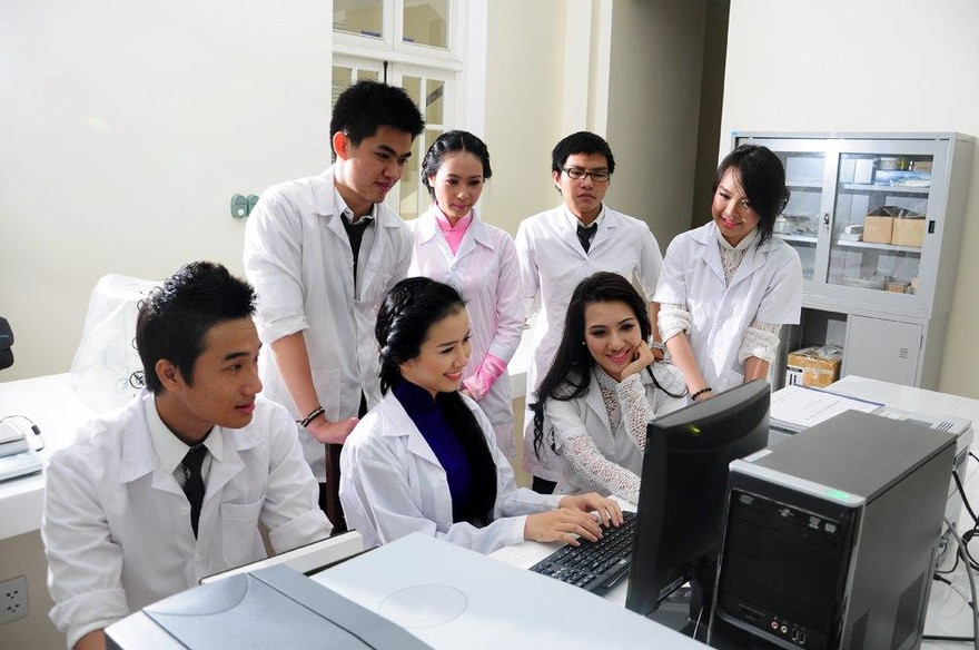 Điểm sàn nhóm ngành đào tạo và nhóm ngành Sức khỏe của ĐH Huế 