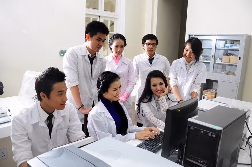 Điểm sàn nhóm ngành đào tạo và nhóm ngành Sức khỏe của ĐH Huế 