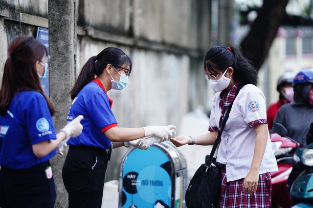 Tổ chức thi tốt nghiệp THPT cho thí sinh ở tâm dịch COVID-19 như thế nào?