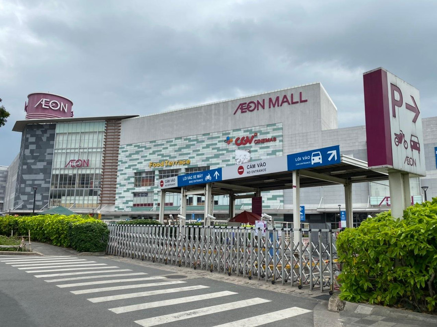 Siêu thị lớn nhất nước phải đóng cửa vì ca mắc COVID-19 'ghé thăm'