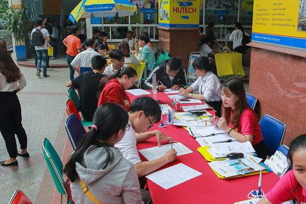 Tuyển vượt chỉ tiêu 30 sinh viên, trường đại học bị phạt 100 triệu đồng