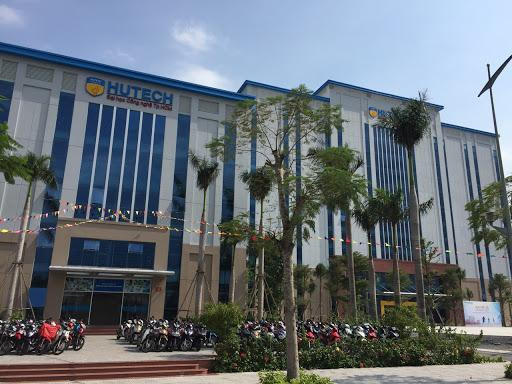 Bảo vệ trường đại học bị đồng nghiệp đâm chết