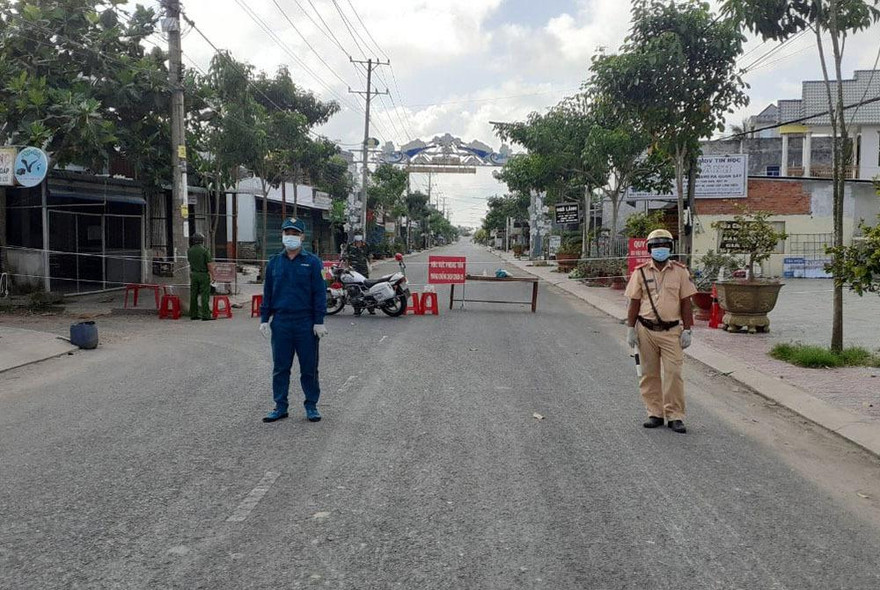 Nam sinh viên về quê nghi nhiễm COVID-19, tỉnh Trà Vinh phải cách ly 52 hộ dân