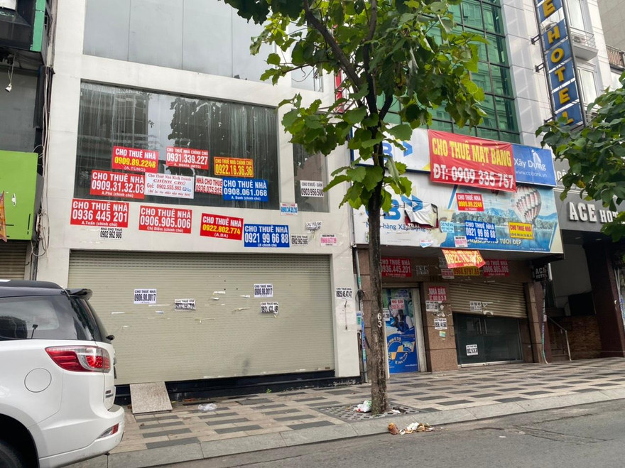 TPHCM mở lại nhiều hoạt động, mặt bằng cho thuê vẫn vắng khách