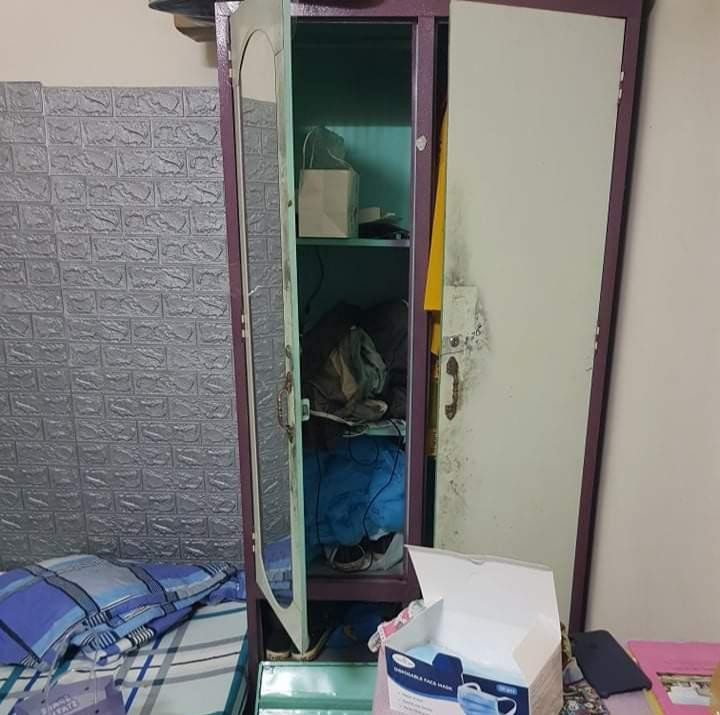 Đồ đạc trong nhà anh H. bị lục tung. Ảnh: Nguyễn Long.