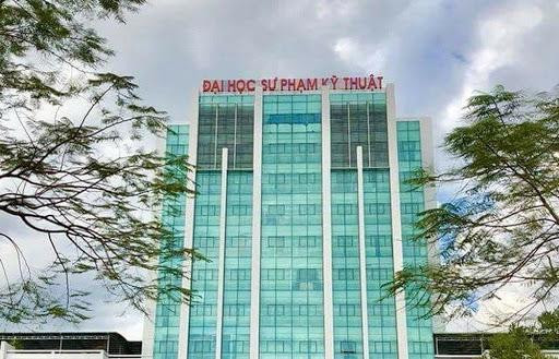 Thí sinh đóng lệ phí xét tuyển đại học lên tới 90 triệu đồng