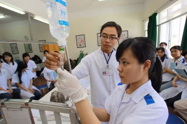 Thêm trường đại học ở TP. HCM cho sinh viên học online để phòng chống dịch COVID-19