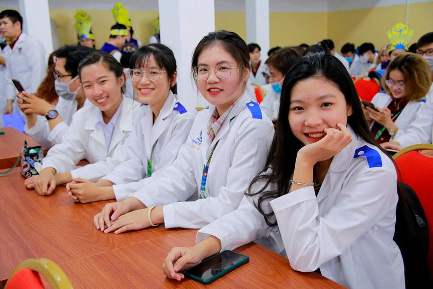 Ra mắt CLB Sinh viên quốc tế ngành Y 