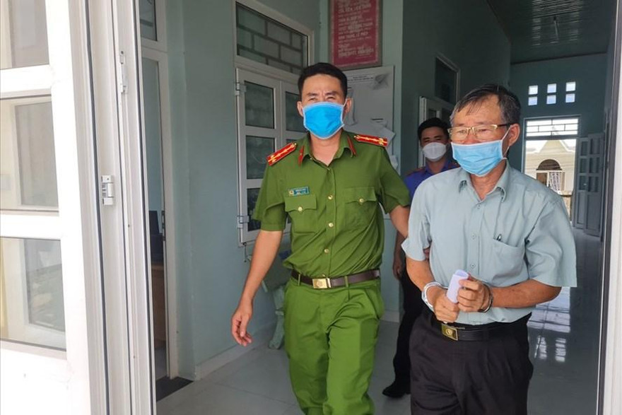 Bị can Phí Văn Thành bị bắt.