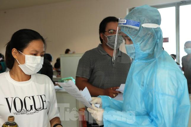 Bà Rịa-Vũng Tàu thêm 12 ca nghi mắc COVID-19 mới