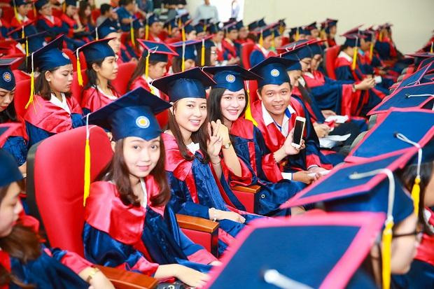 Lệ phí công nhận bằng tốt nghiệp từ 250.000 - 500.000 đồng