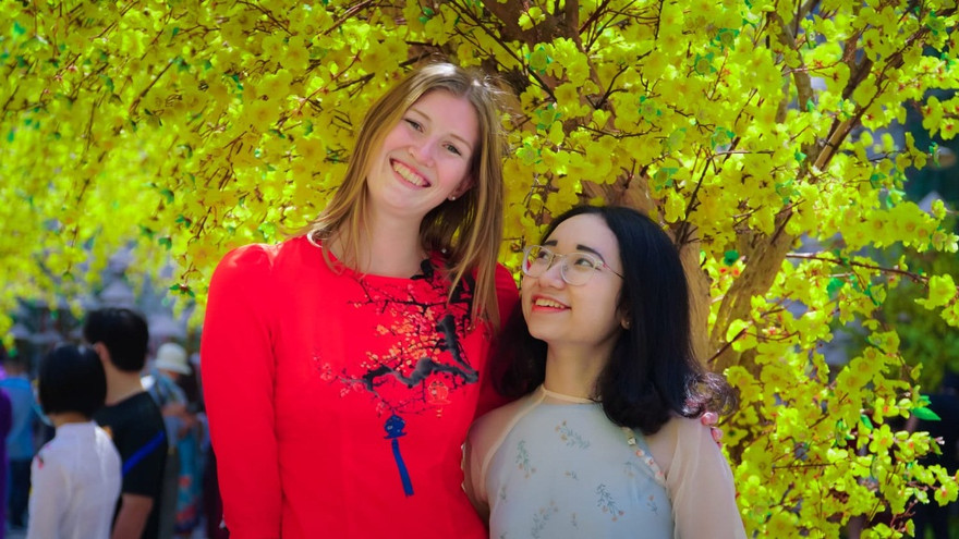 Những sinh viên quốc tế lần đầu trải nghiệm Tết Việt