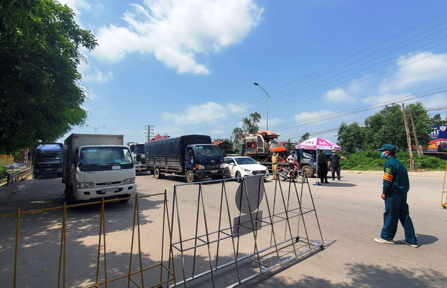 Một chốt kiểm soát tại Yên Dũng, Bắc Giang