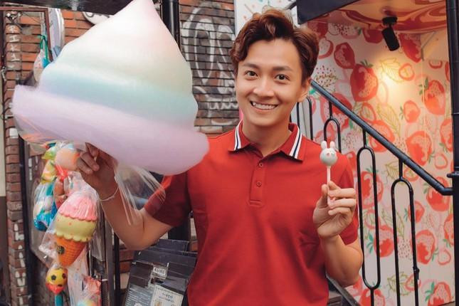 Sau giãn cách, “Thỏ đen” Ngô Kiến Huy là nam ca sĩ đầu tiên tung ngay MV mới