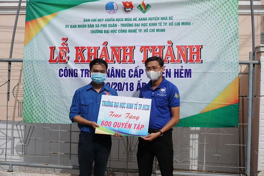 TP. HCM: Chiến sĩ “Mùa Hè Xanh” tham gia xây dựng nông thôn mới