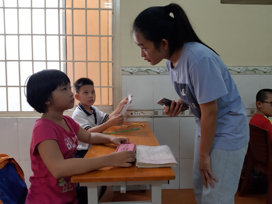 Những giáo viên tiếng Anh ở Trường học Phổ cập