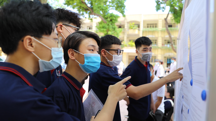 Thí sinh tham dự kỳ thi tốt nghiệp THPT 2021, đợt 1. Ảnh: DƯƠNG TRIỀU.