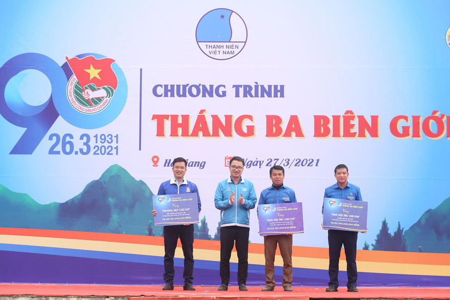 Khởi công ngôi nhà nội trú cho học sinh tại chương trình "Tháng Ba biên giới" 