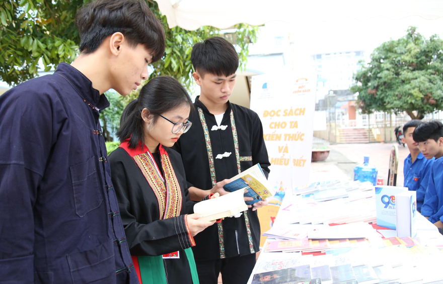 Khởi động Cuộc thi viết 'Đọc sách để thay đổi'