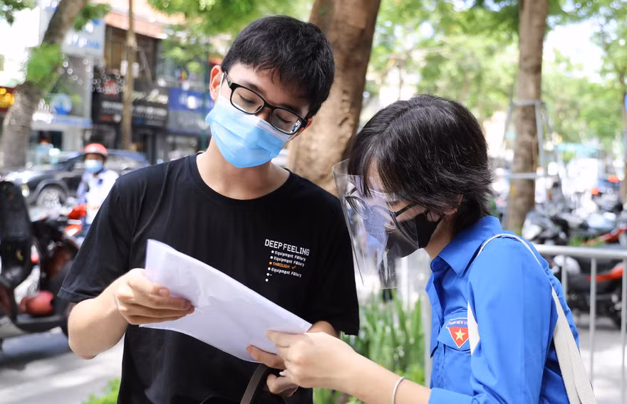 9 thí sinh bị đình chỉ trong ngày đầu thi tốt nghiệp THPT