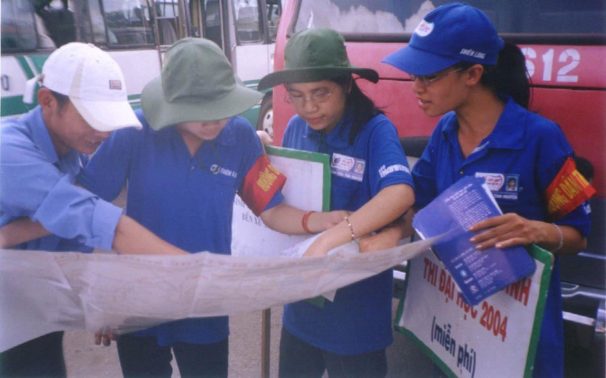 Những hình ảnh đọng mãi về màu áo xanh tình nguyện