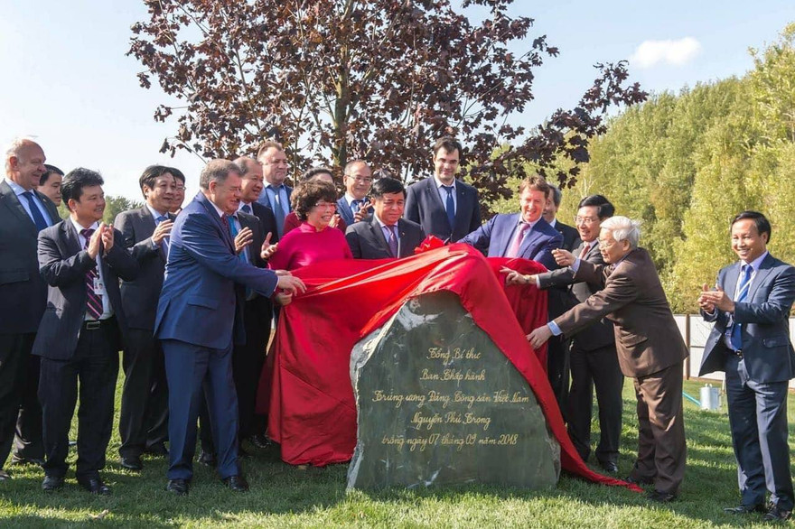 Tổng Bí thư Nguyễn Phú Trọng và nhiều lãnh đạo cấp cao của Việt Nam, Liên Bang Nga tham gia khởi công dự án