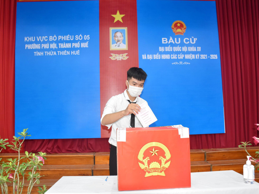 Người trẻ đặt niềm tin, kỳ vọng và trách nhiệm trong lá phiếu