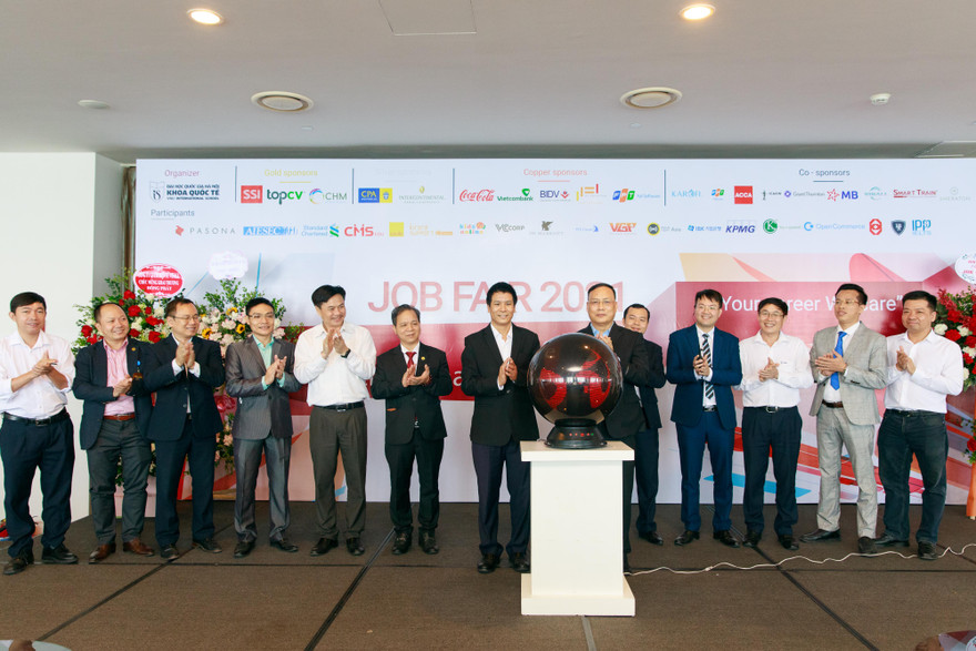 Khoa Quốc tế (ĐHQG Hà Nội) chính thức phát động 2 chương trình đào tạo mới: Tự động hóa - Tin học và Ngôn ngữ Anh (chuyên sâu Kinh doanh – Công nghệ thông tin)