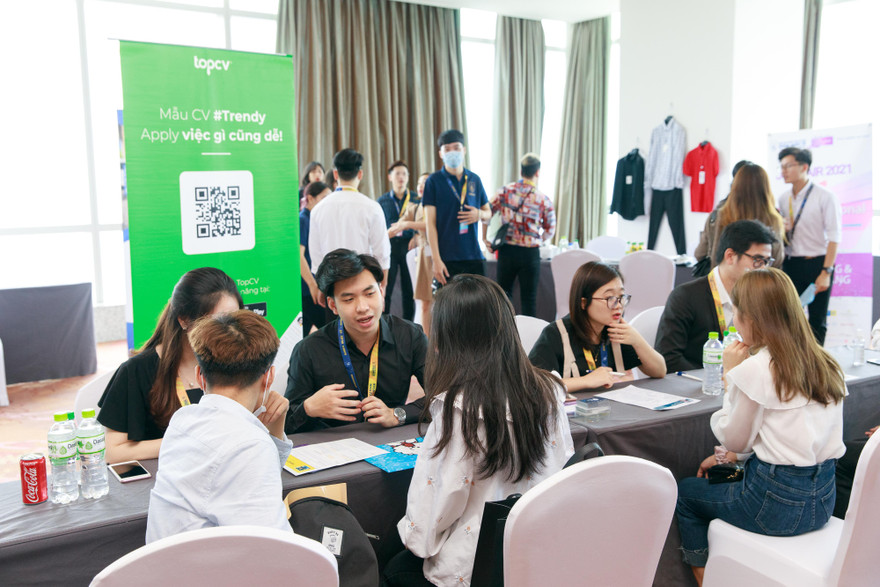 2.000 sinh viên tham dự "Ngày hội việc làm" 