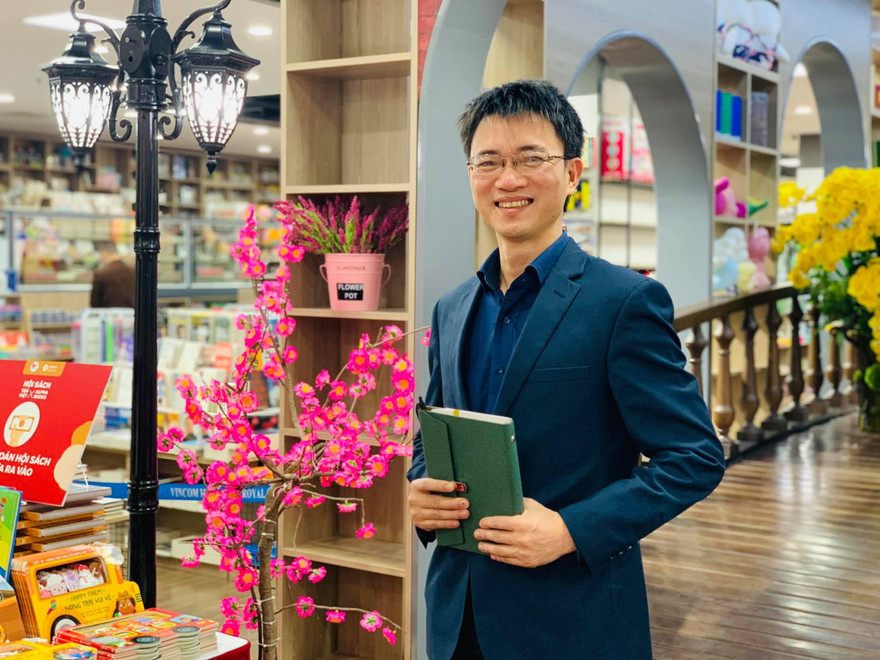 Diễn giả, nhà báo Nguyễn Tuấn Anh