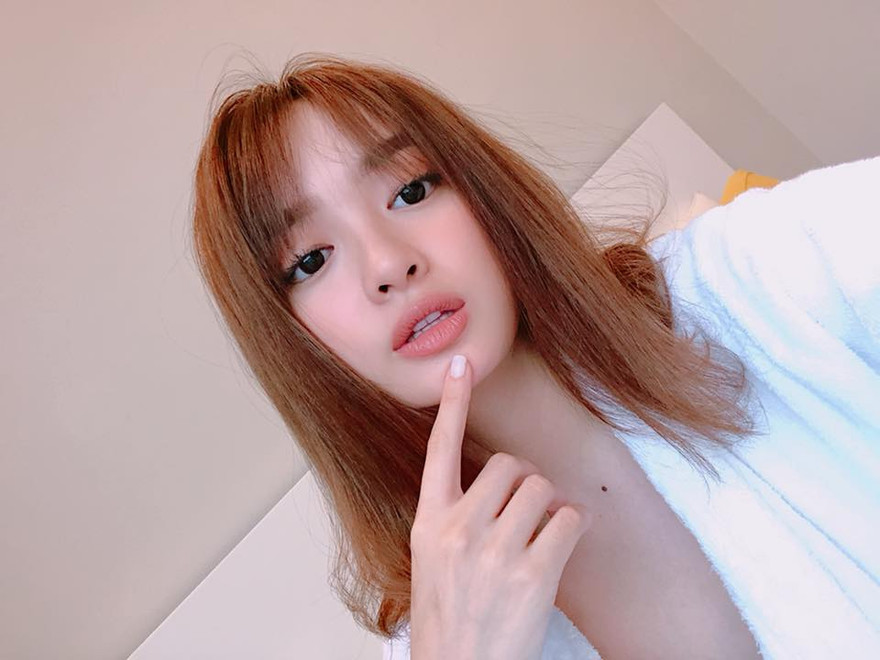 'Em chưa 18' Kaity Nguyễn thông báo tự cách ly sau khi trở về từ Đà Nẵng