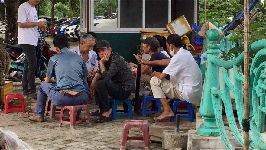 ‘Chợ người’ Hà Nội ế ẩm vì dịch COVID - 19